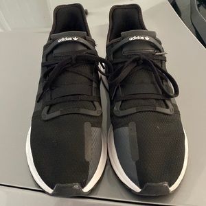 Black adidas running shoes size 11